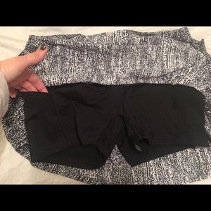 LuluLemon Athletica Skirt - 10
